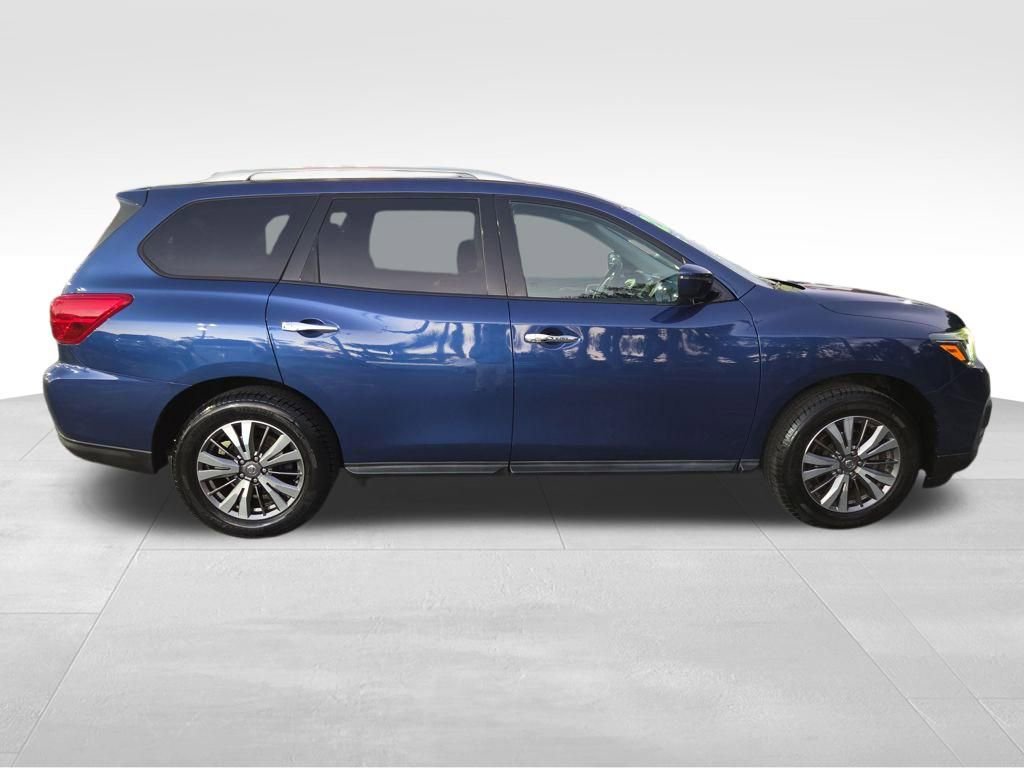 Used 2020 Nissan Pathfinder SV image 8