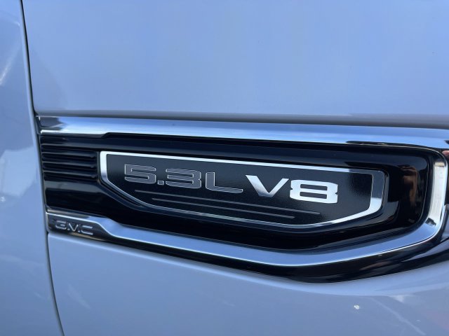 Used 2024 GMC Sierra 1500 SLT w/ SLT Premium Plus Package AWD/4WD image 4