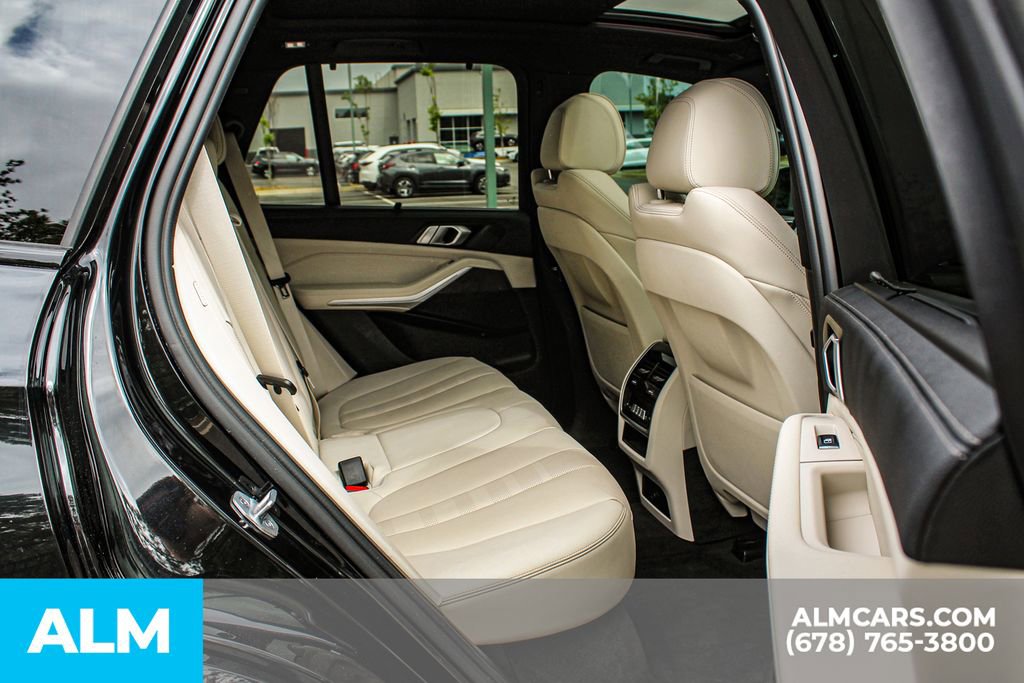Used 2022 BMW X5 xDrive40i AWD/4WD image 19