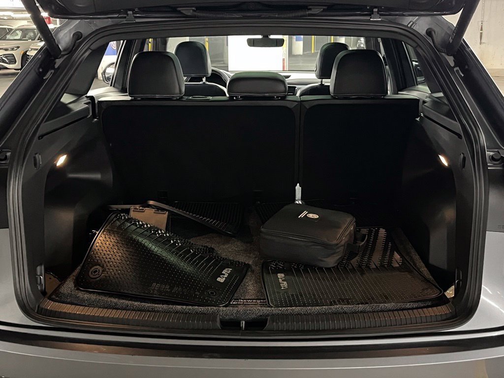 Used 2023 Volkswagen Atlas Cross Sport SE w/ Panoramic Sunroof Package AWD/4WD image 39