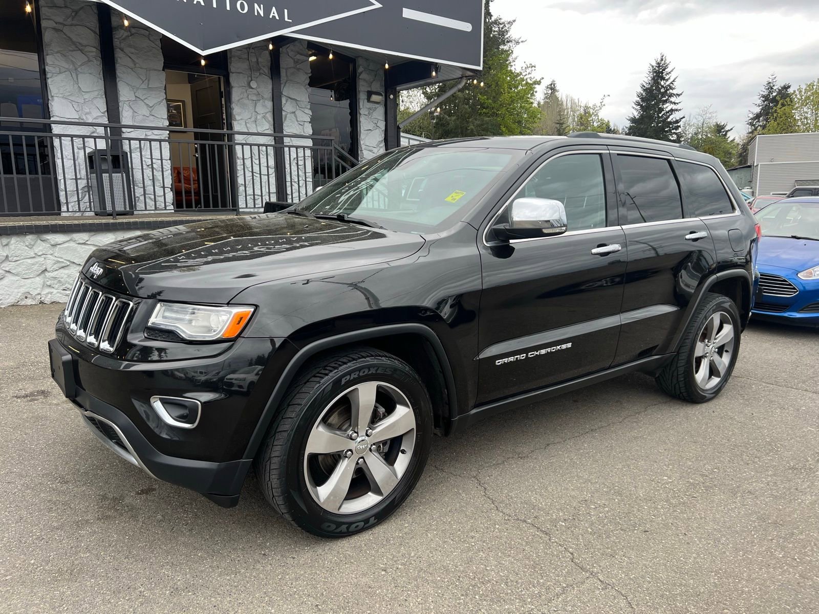 Used 2014 Jeep Grand Cherokee Limited w/ Luxury Group II AWD/4WD image 1