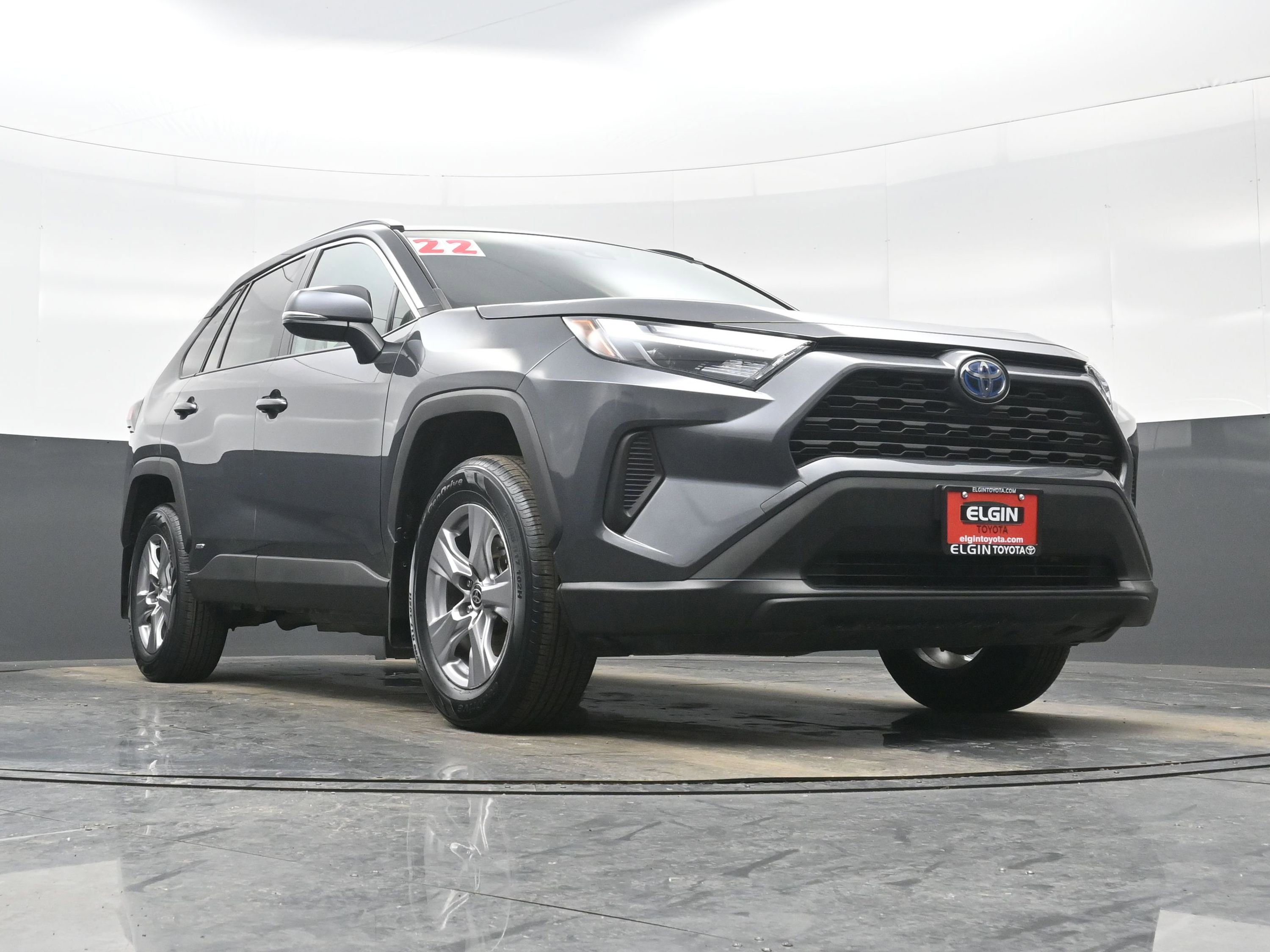 Used 2022 Toyota RAV4 XLE w/ Convenience Package image 28