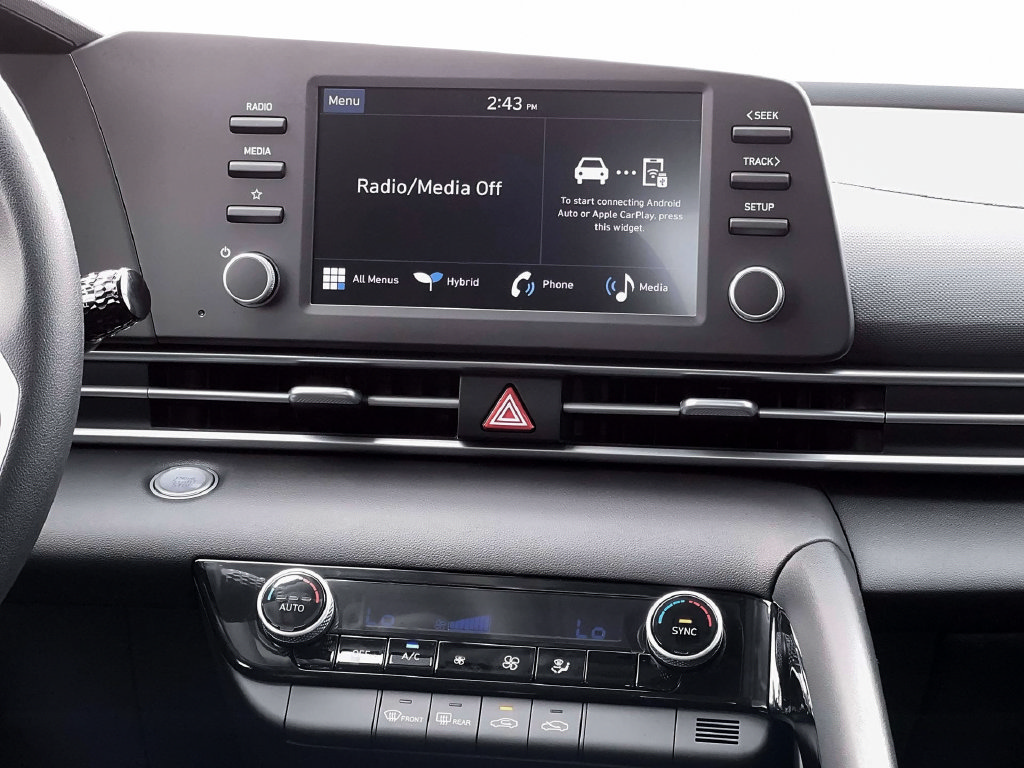 Used 2026 Hyundai Elantra Hybrid FWD image 19