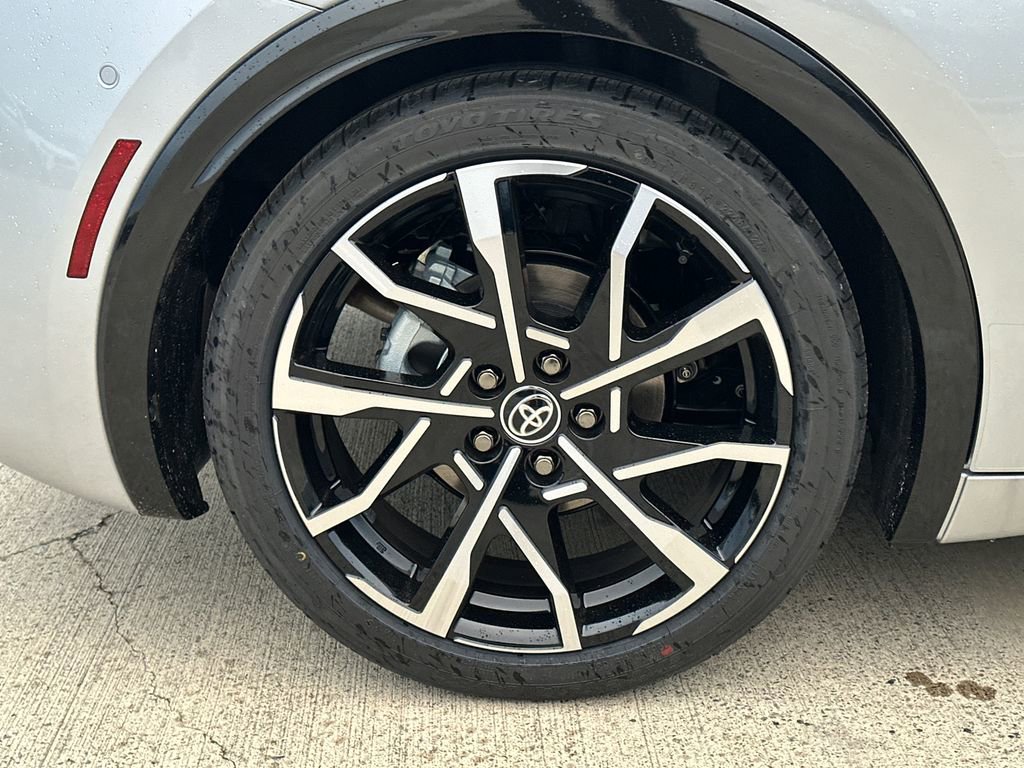 New 2026 Toyota Prius Plug-In Hybrid image 9