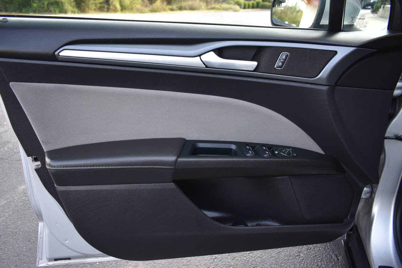 Used 2016 Ford Fusion S image 14