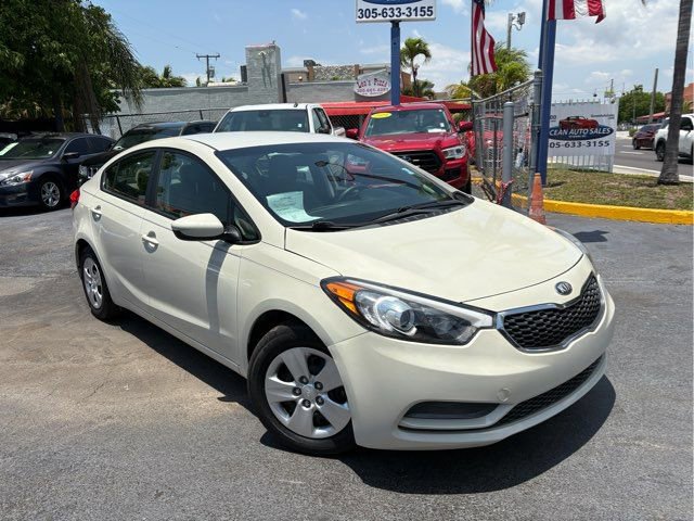 Used 2015 Kia Forte LX image 2