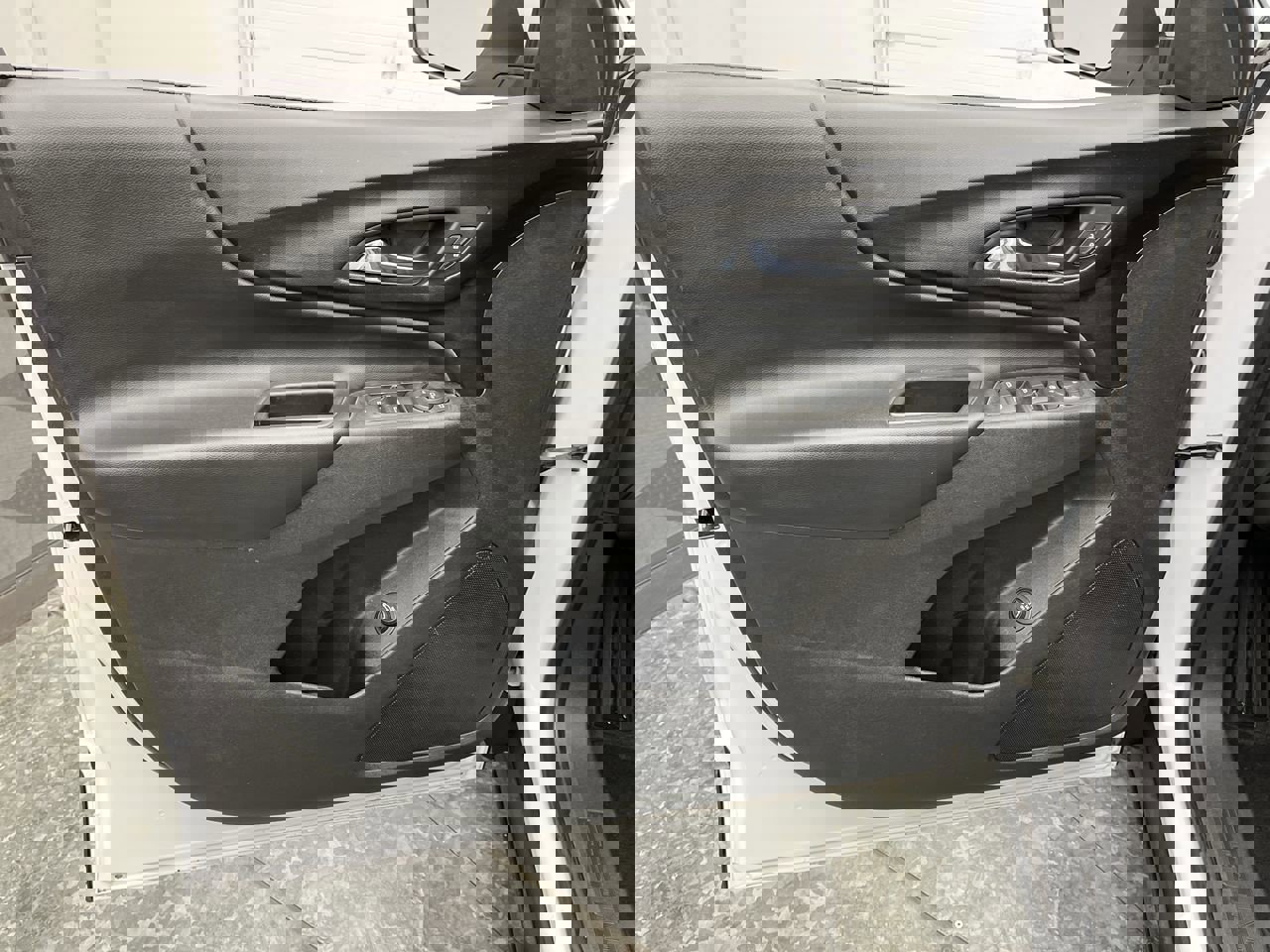 Used 2021 Chevrolet Equinox LT image 6