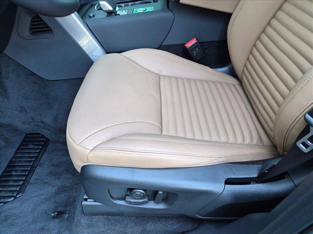 New 2026 Land Rover Discovery Limited Edition AWD/4WD image 4
