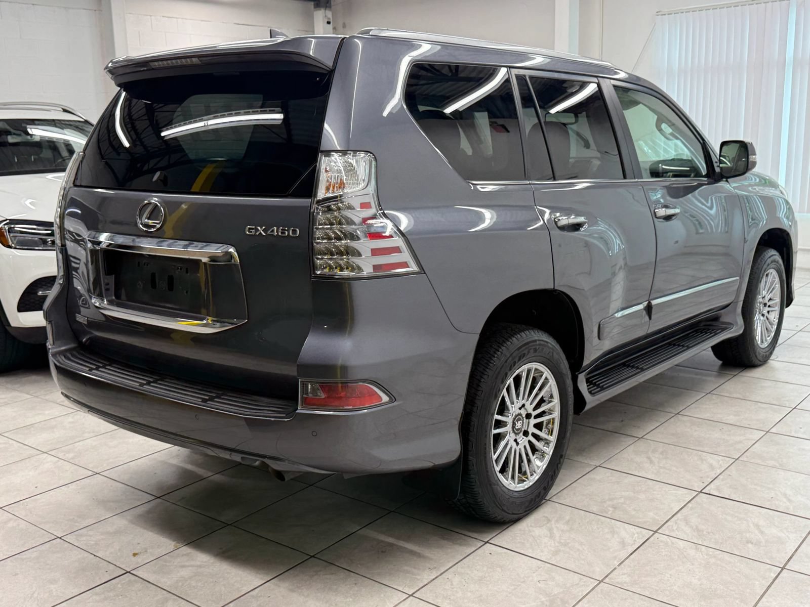 Used 2017 Lexus GX 460 Premium AWD/4WD image 9