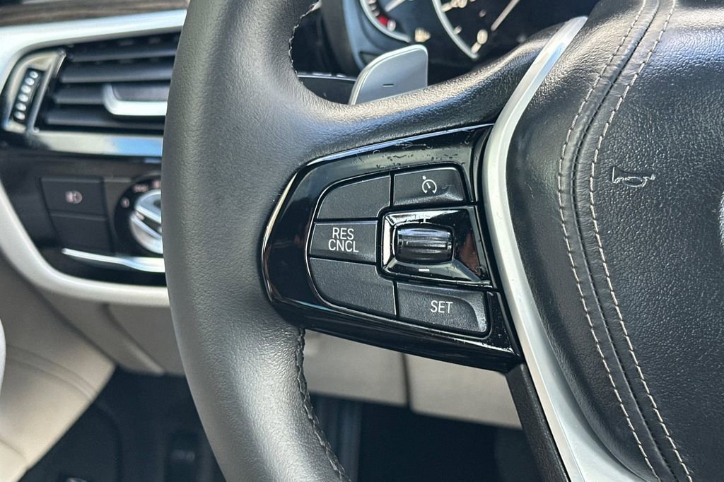 Used 2018 BMW 530i image 25