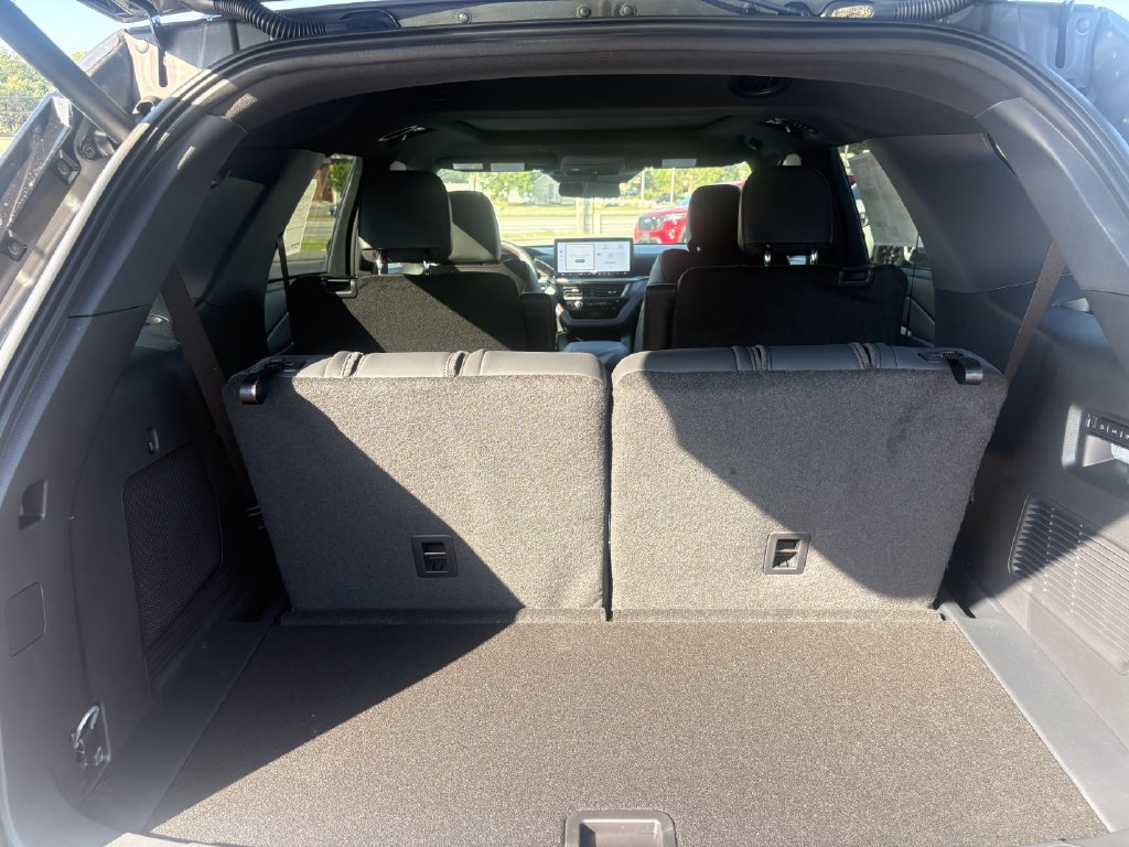 New 2026 Ford Explorer ST w/ Sun And Sound Package AWD/4WD image 17