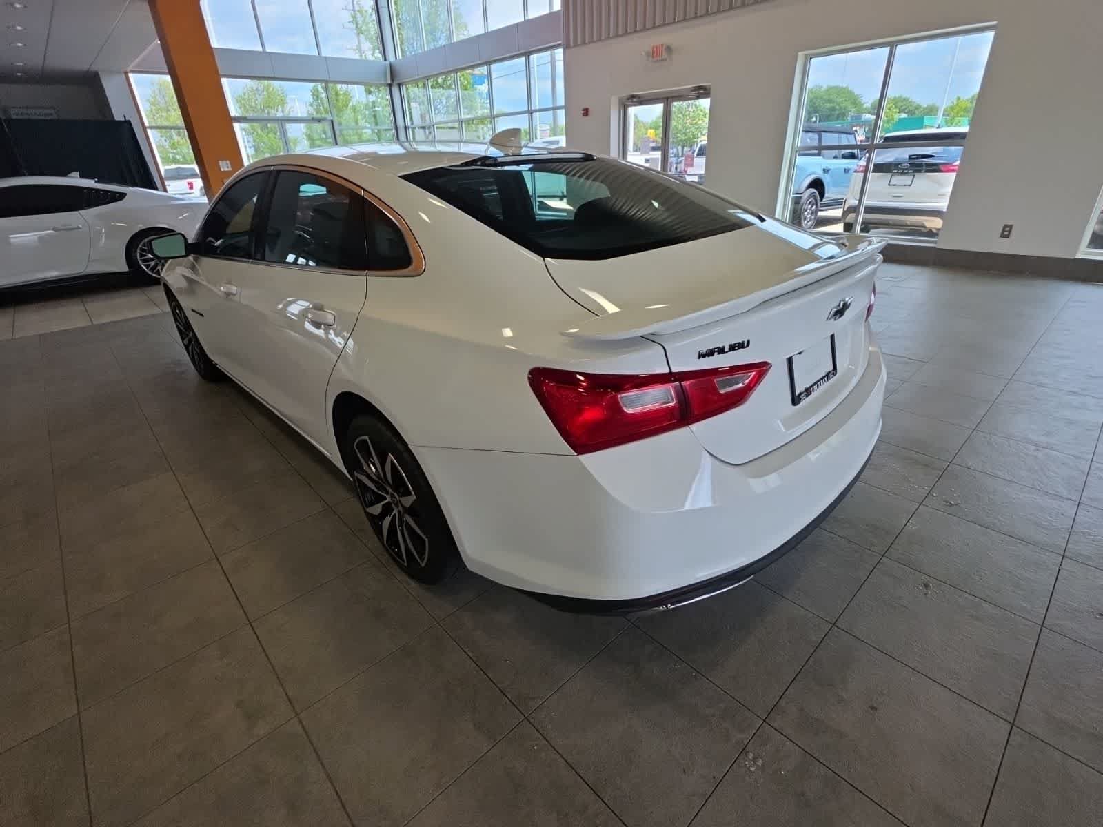 Used 2022 Chevrolet Malibu RS FWD image 11