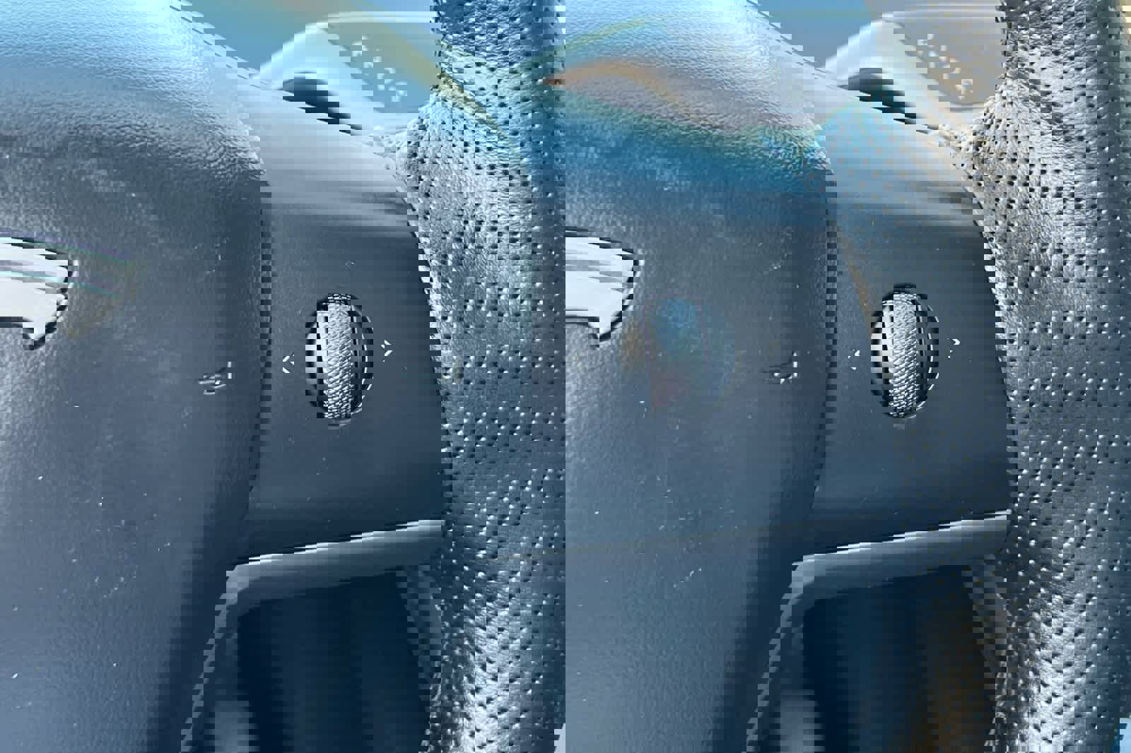 Used 2024 Tesla Model Y Long Range image 30