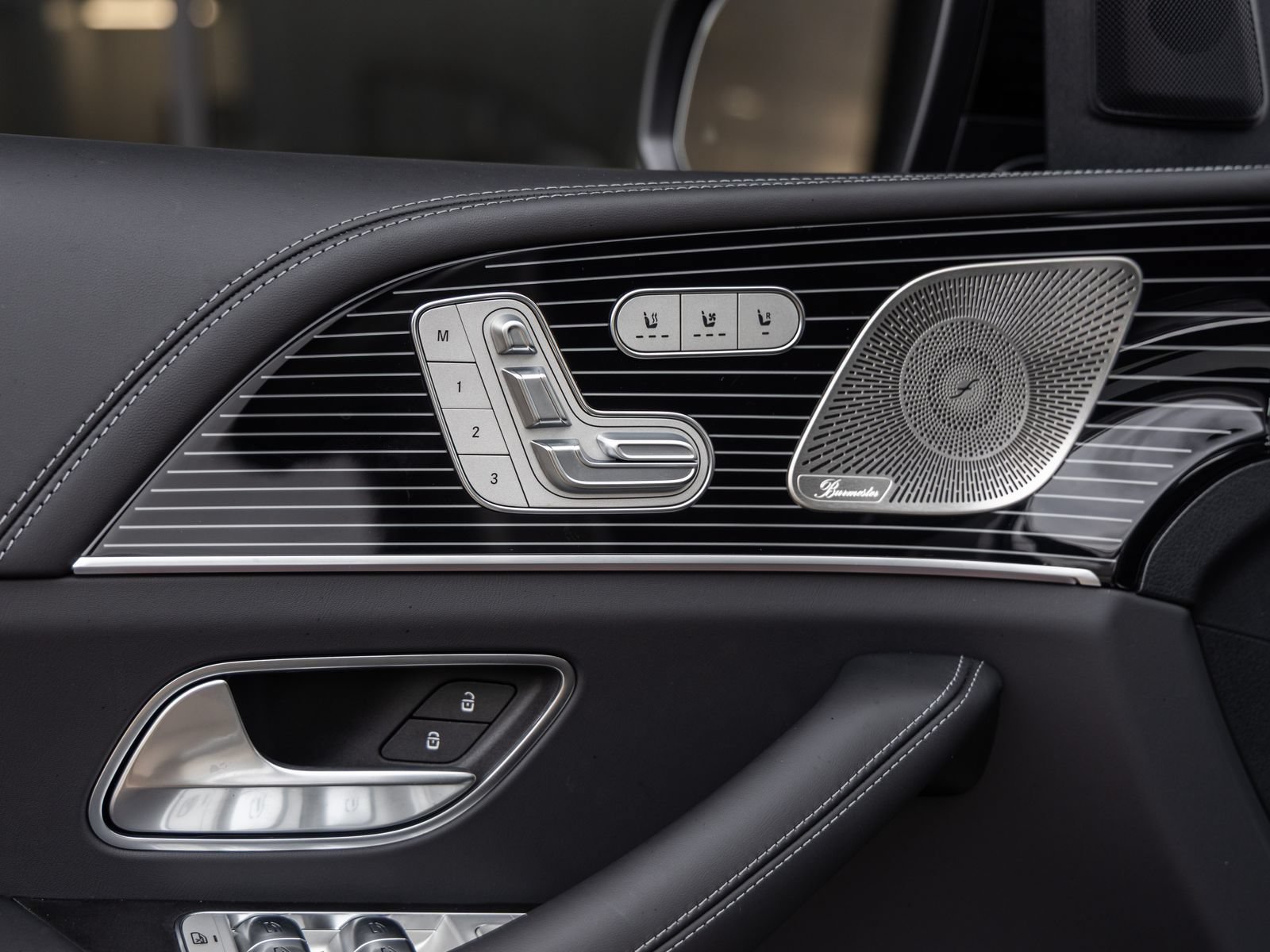 Used 2025 Mercedes-Benz GLS 63 AMG 4MATIC image 19
