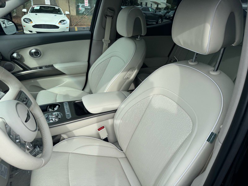 Used 2024 Genesis GV60 Advanced image 10