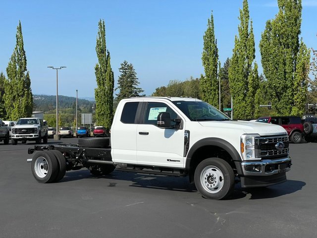 New 2026 Ford F450 XL image 2