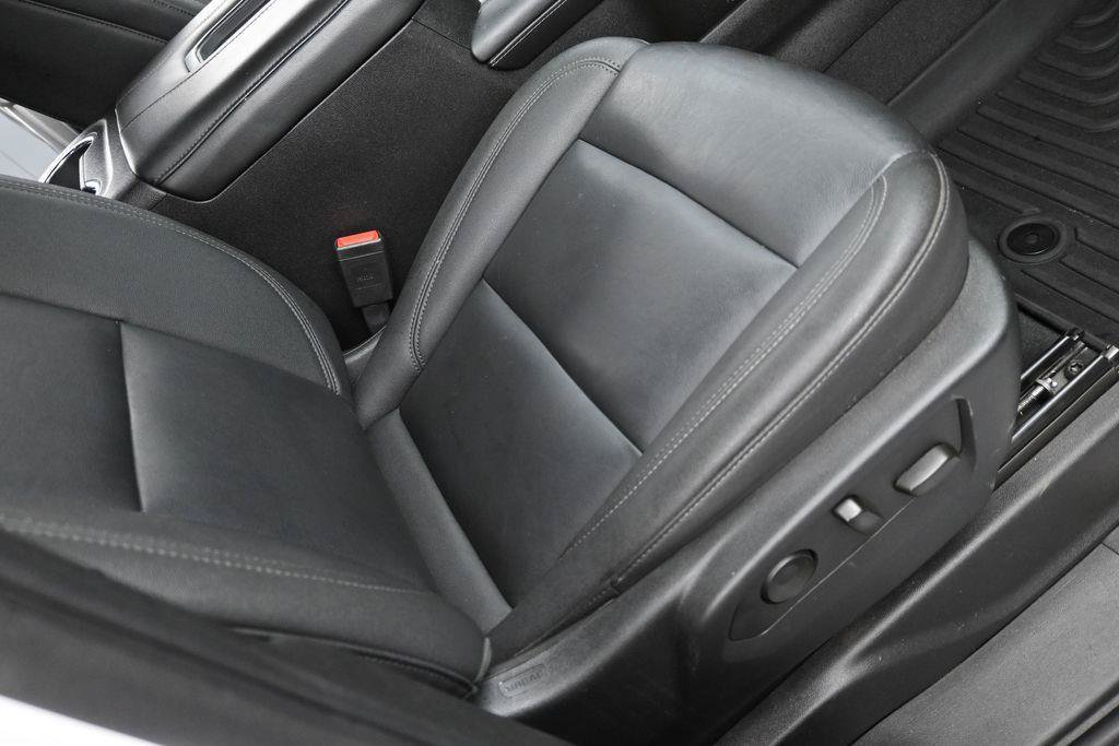 Used 2023 Chevrolet Tahoe LT RWD image 36