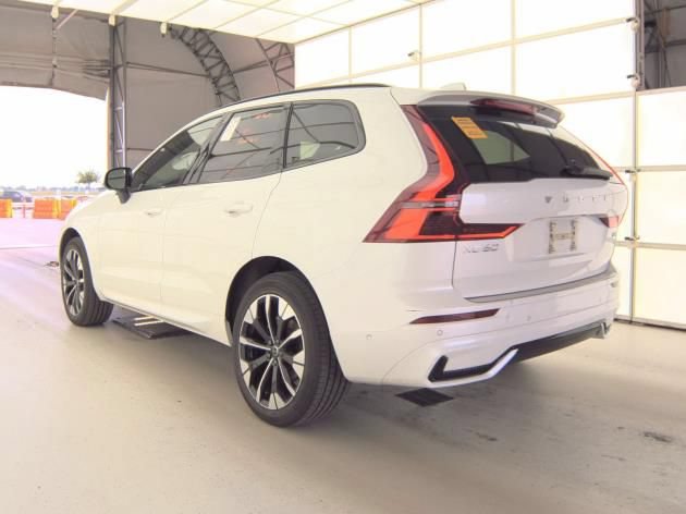 Used 2026 Volvo XC60 B5 Plus AWD/4WD image 8