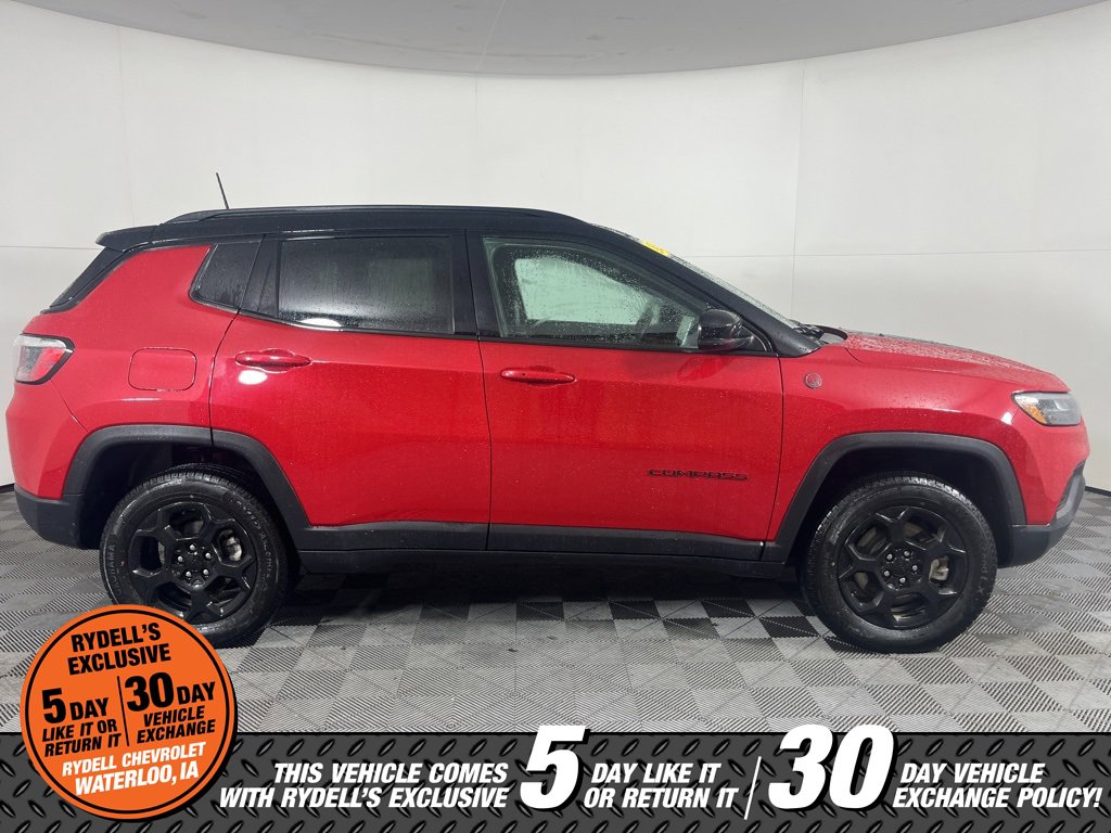 Used 2023 Jeep Compass Trailhawk image 3