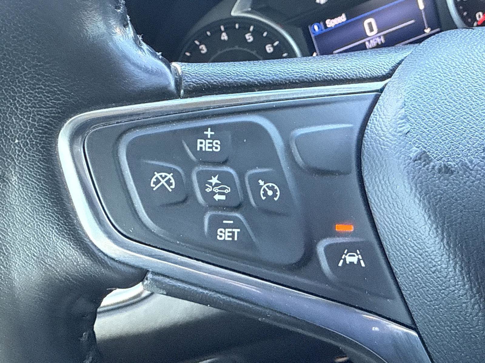 Used 2021 Chevrolet Equinox LT AWD/4WD image 19