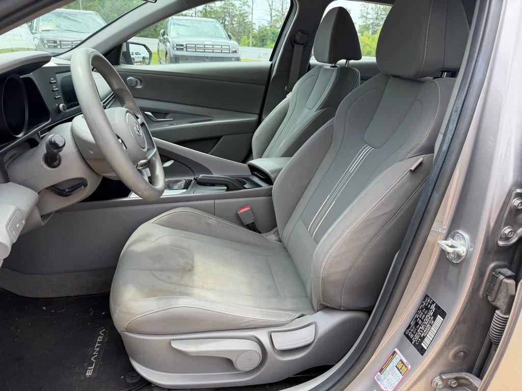Used 2021 Hyundai Elantra SEL w/ Cargo Package FWD image 10
