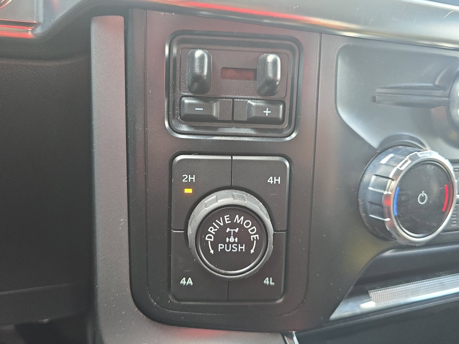 Used 2022 Ford F150 Lariat AWD/4WD image 31