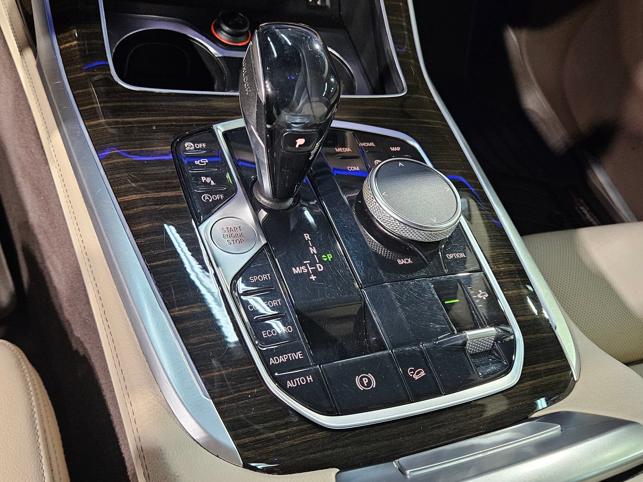 Used 2019 BMW X7 xDrive40i w/ Premium Package AWD/4WD image 34