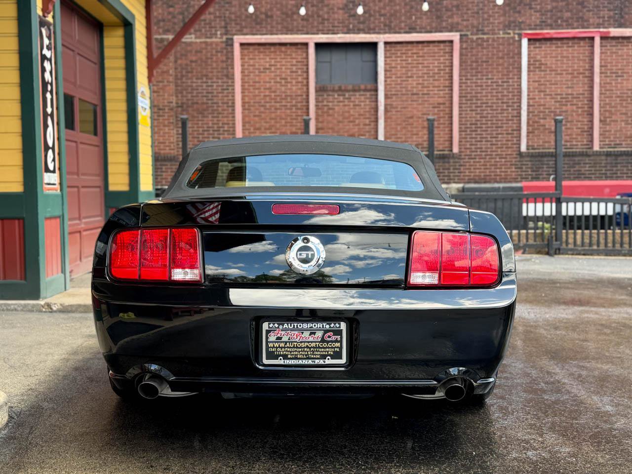 Used 2007 Ford Mustang GT RWD image 7