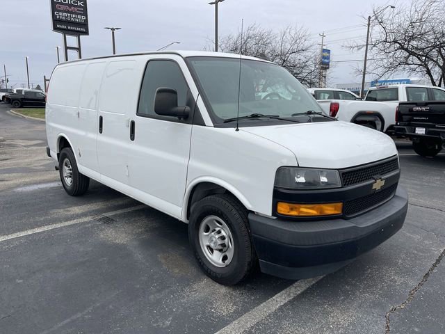 Used 2018 Chevrolet Express 3500 image 15