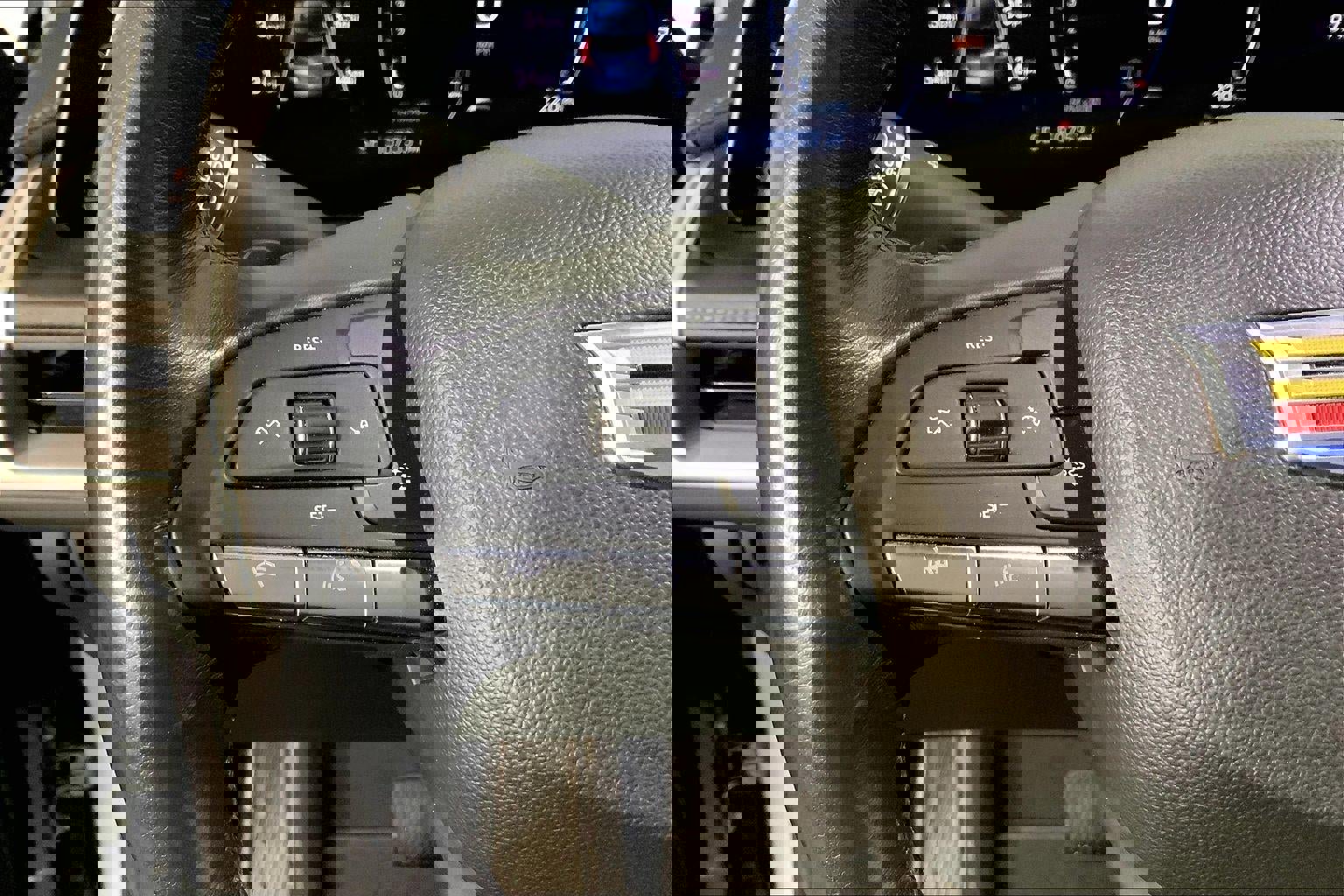 Used 2024 Cadillac XT4 Premium Luxury image 18