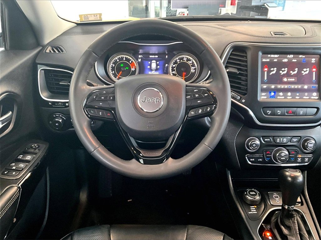 Used 2023 Jeep Cherokee Altitude Lux image 17