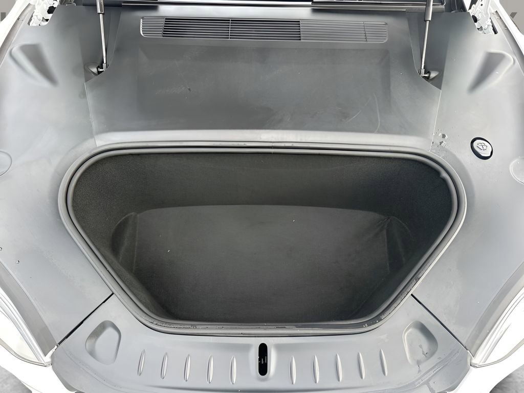 Used 2021 Tesla Model S Plaid image 37