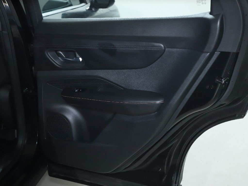 Certified 2023 Nissan Ariya FWD image 32