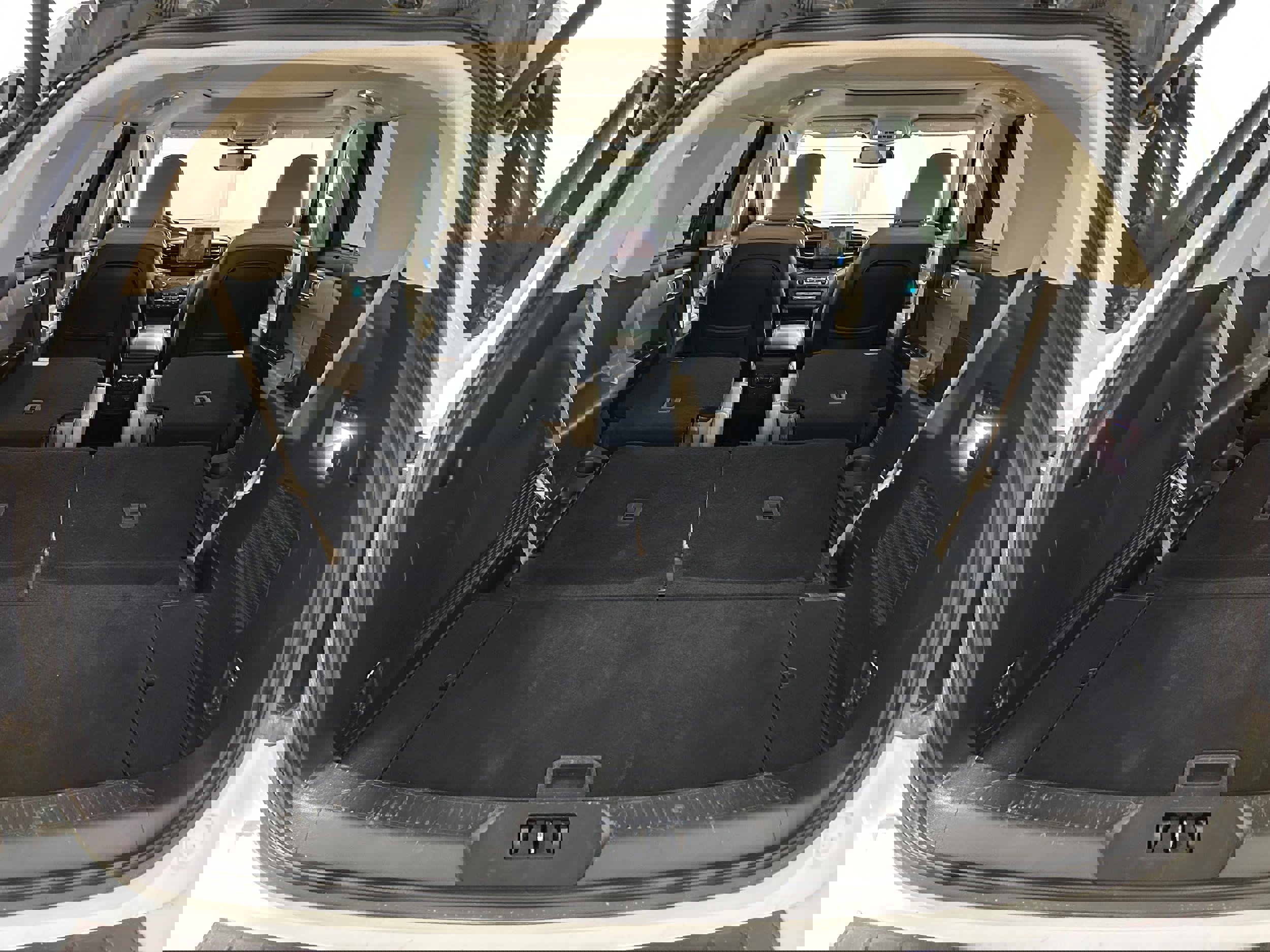 Used 2020 Ford Explorer Limited image 38