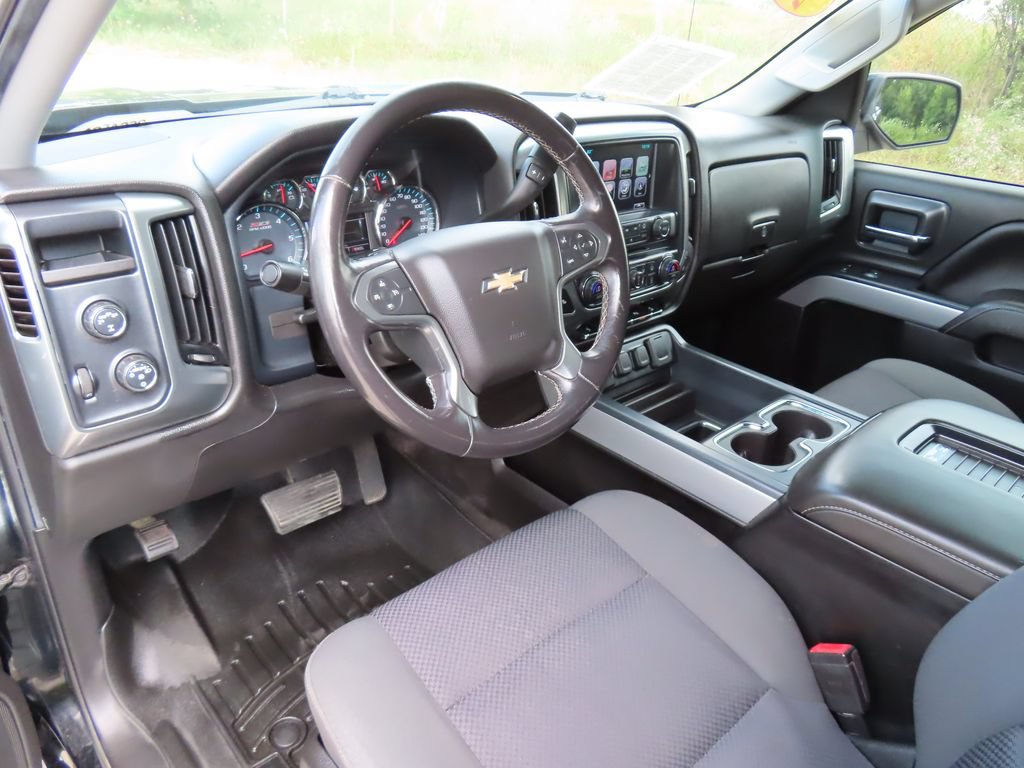 Used 2017 Chevrolet Silverado 1500 LT w/ All Star Edition AWD/4WD image 24