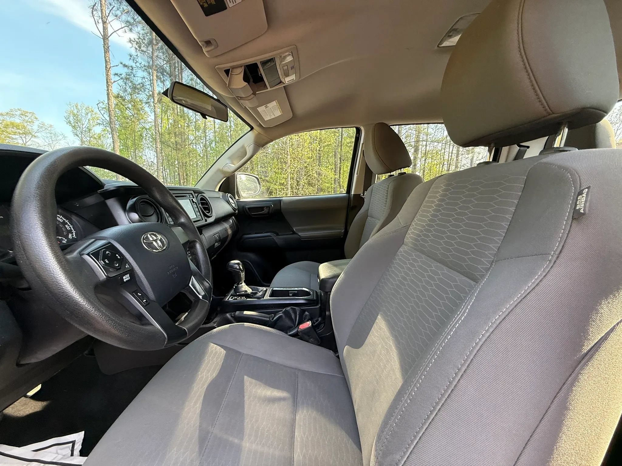 Used 2016 Toyota Tacoma SR w/ SR Convenience Package RWD image 12