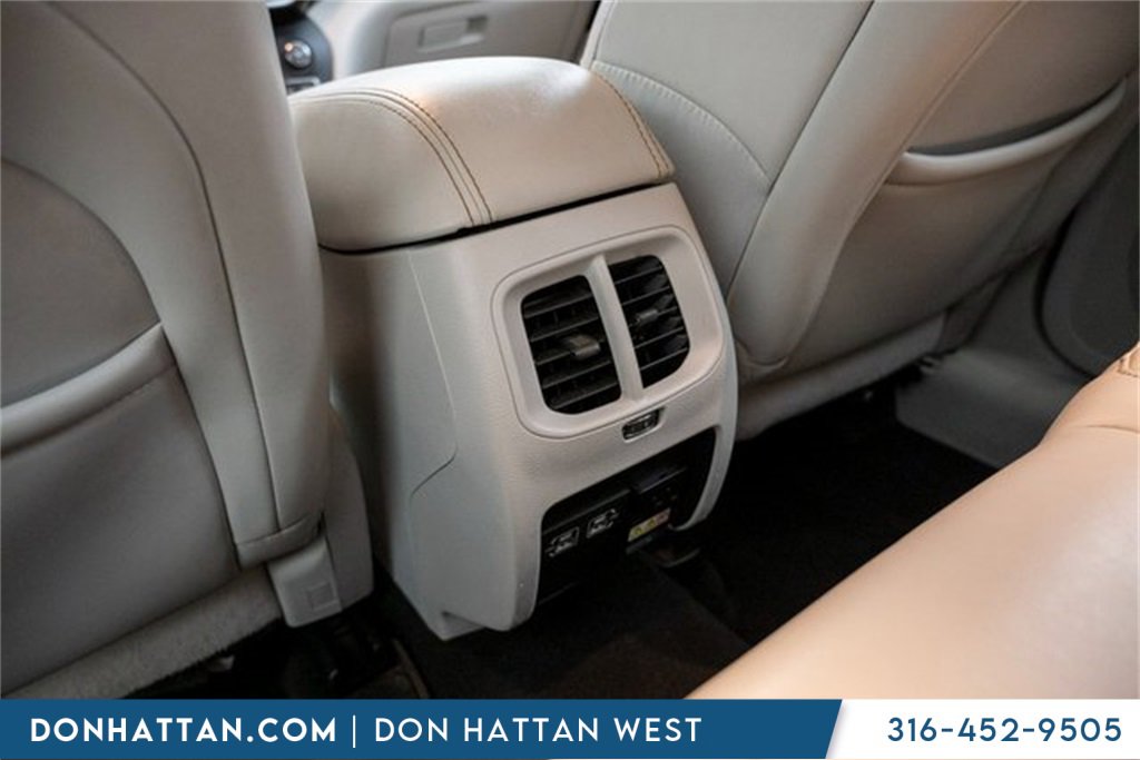 Used 2021 Jeep Cherokee Latitude Lux w/ Comfort/Convenience Group image 29