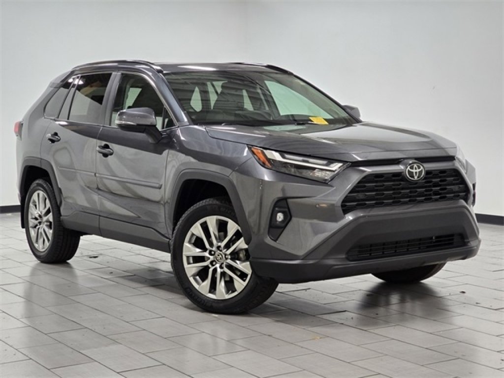 Certified 2024 Toyota RAV4 XLE Premium image 2