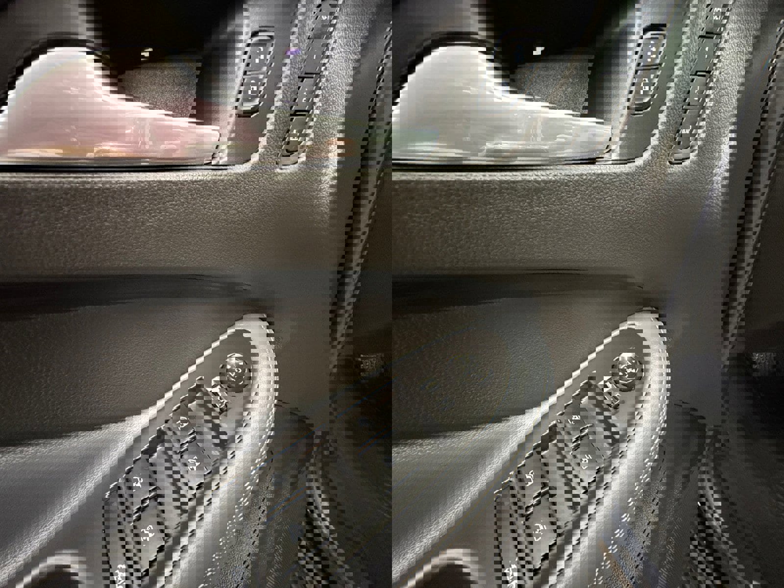 Used 2020 Buick Envision Essence image 24