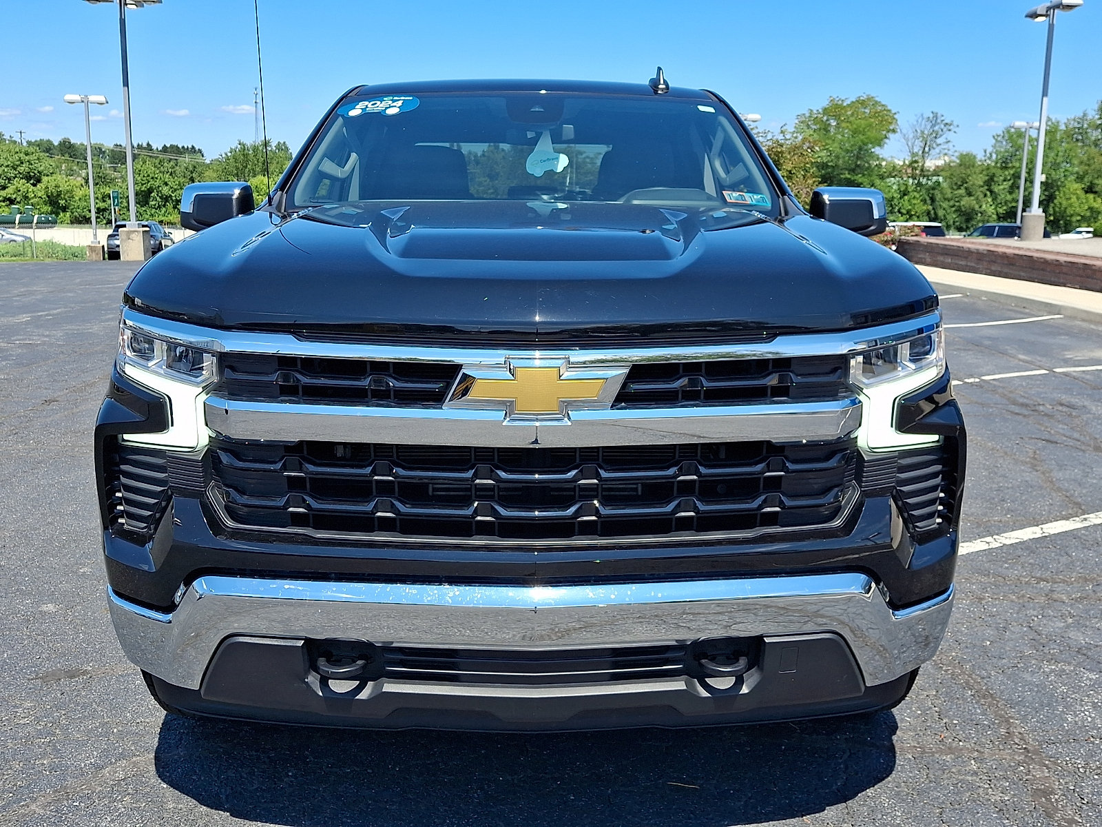 Certified 2024 Chevrolet Silverado 1500 LT AWD/4WD image 2