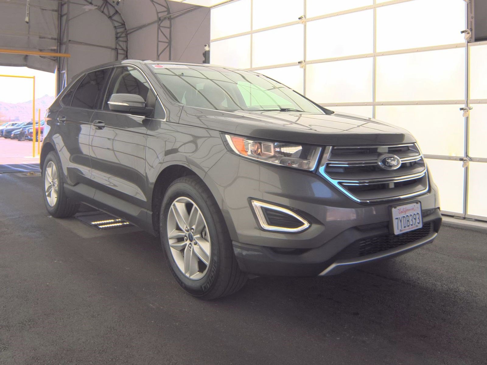 Used 2017 Ford Edge SEL w/ Equipment Group 201A FWD image 4