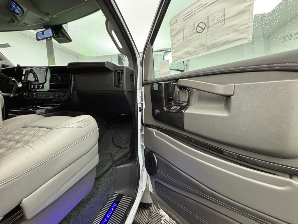New 2025 GMC Savana 2500 Extended w/ Driver Convenience Package image 25