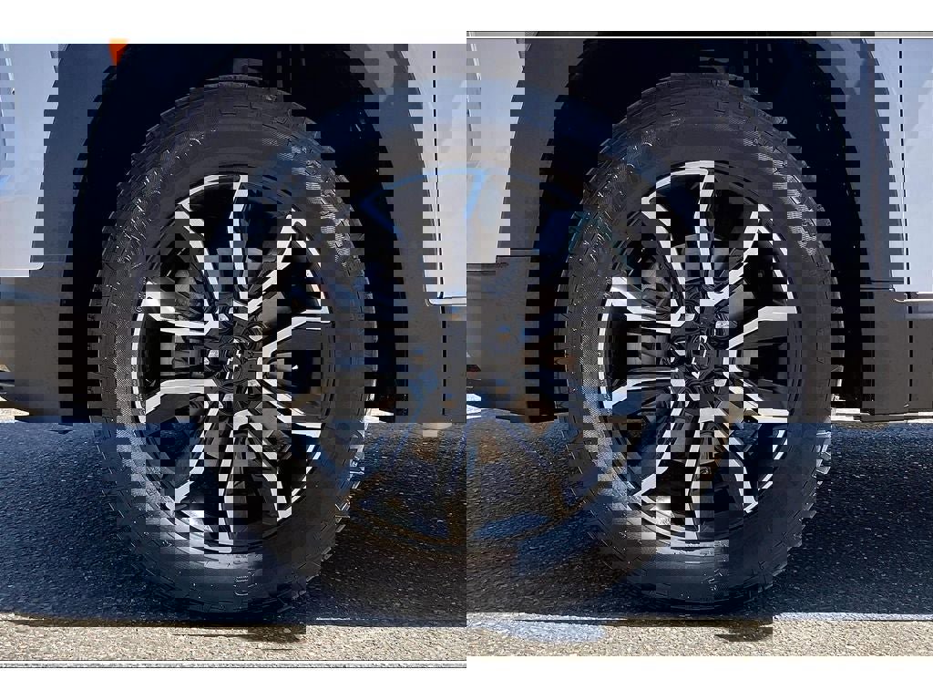 Used 2025 Chevrolet TrailBlazer ACTIV w/ Convenience Package image 9