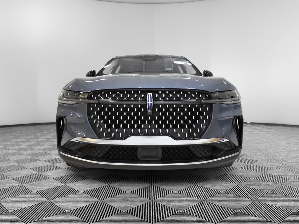Used 2025 Lincoln Nautilus Premier w/ Equipment Group 102A AWD/4WD image 8