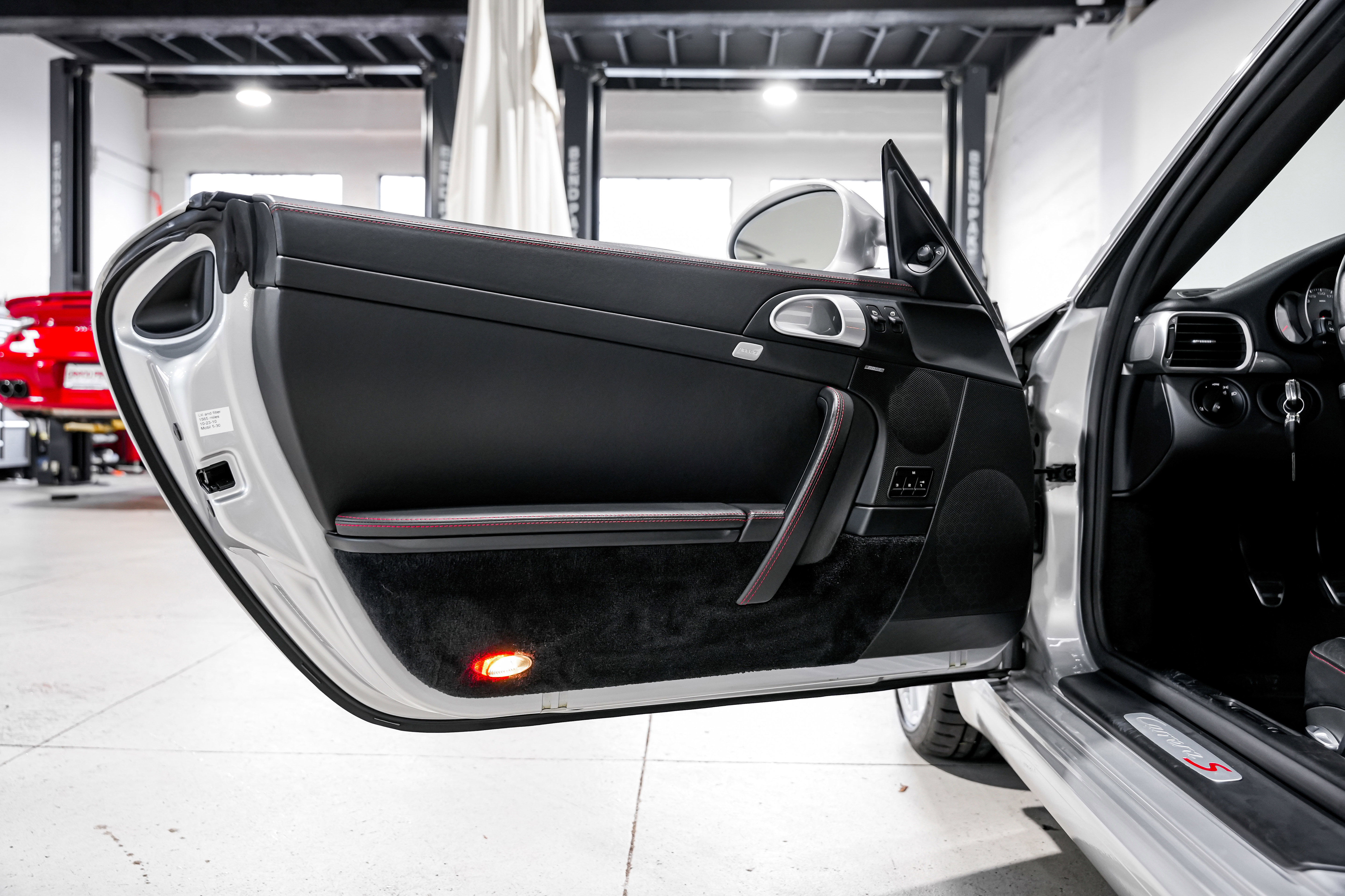 Used 2010 Porsche 911 Carrera S image 26