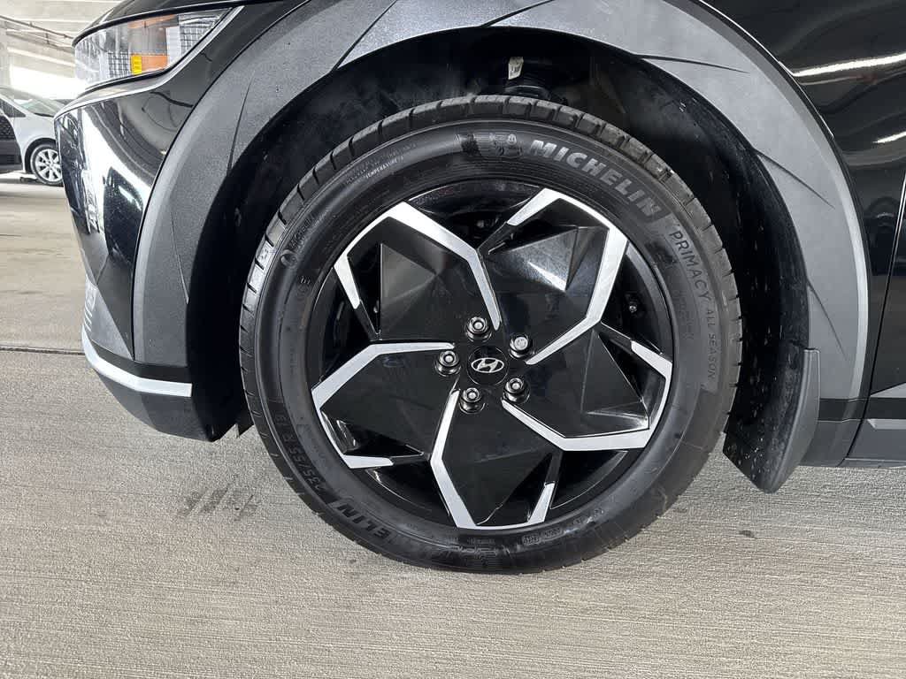 Used 2024 Hyundai Ioniq 5 SE AWD/4WD image 10