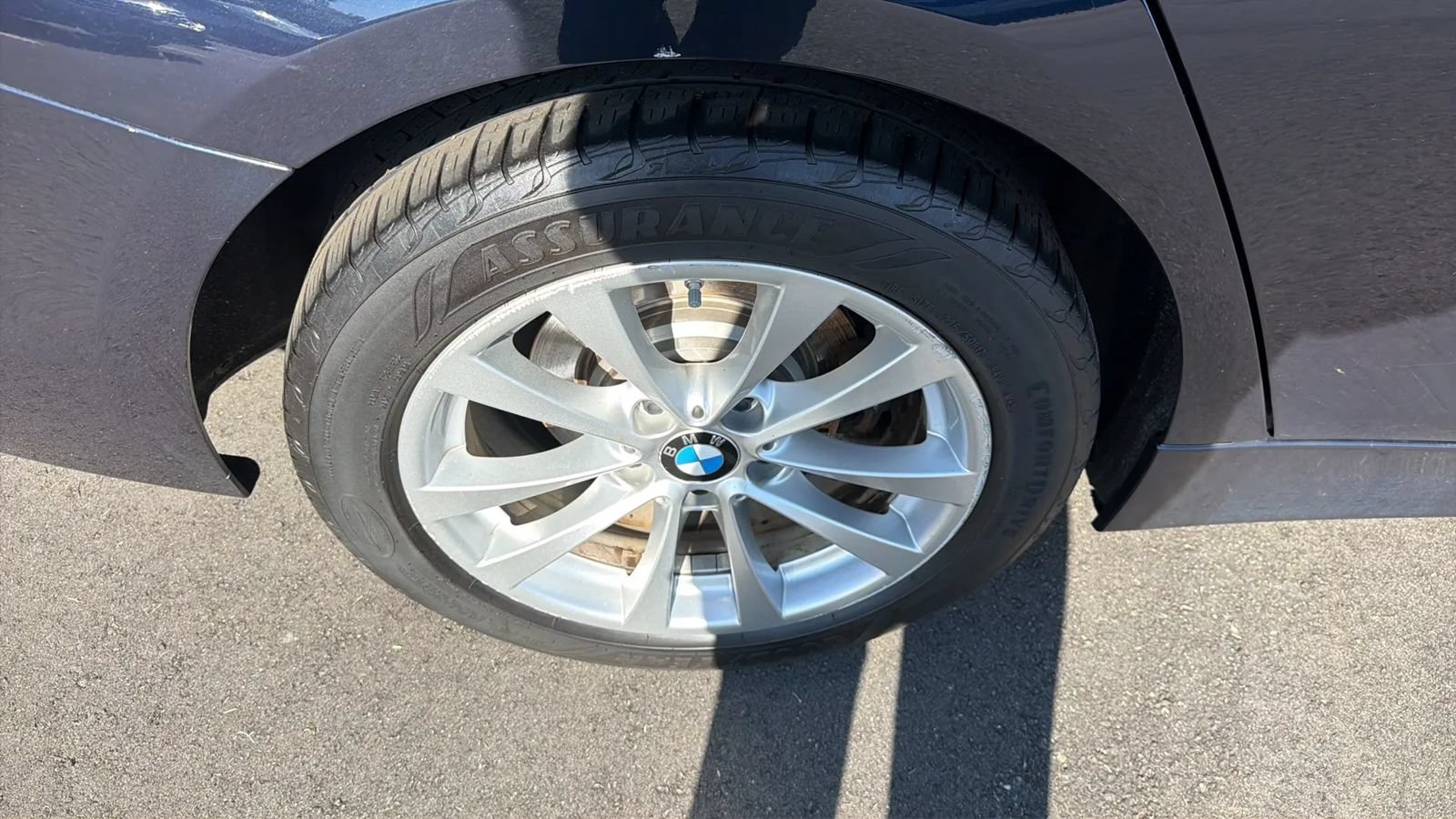 Used 2017 BMW 320i xDrive Sedan AWD/4WD image 17