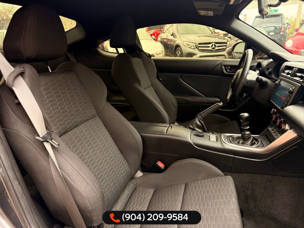 Used 2022 Toyota GR86 image 32
