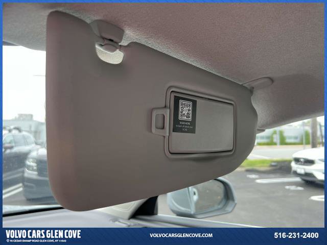 Used 2025 Volvo XC40 B5 Plus w/ Protection Package Premier image 34