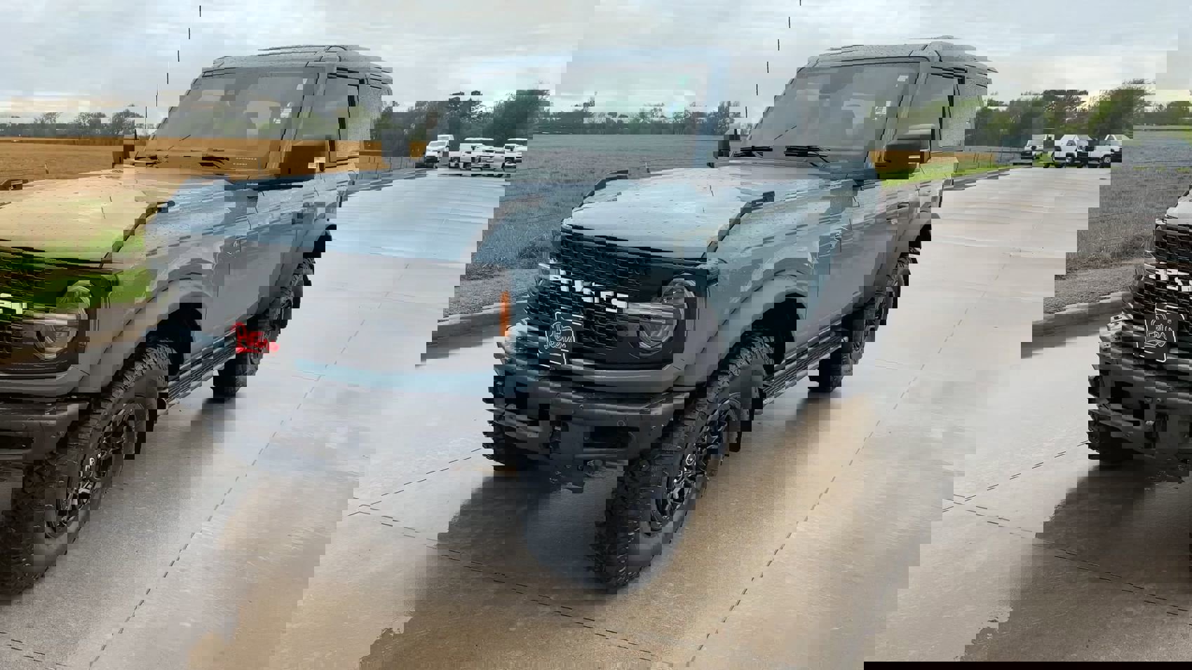 Used 2022 Ford Bronco Wildtrak image 5